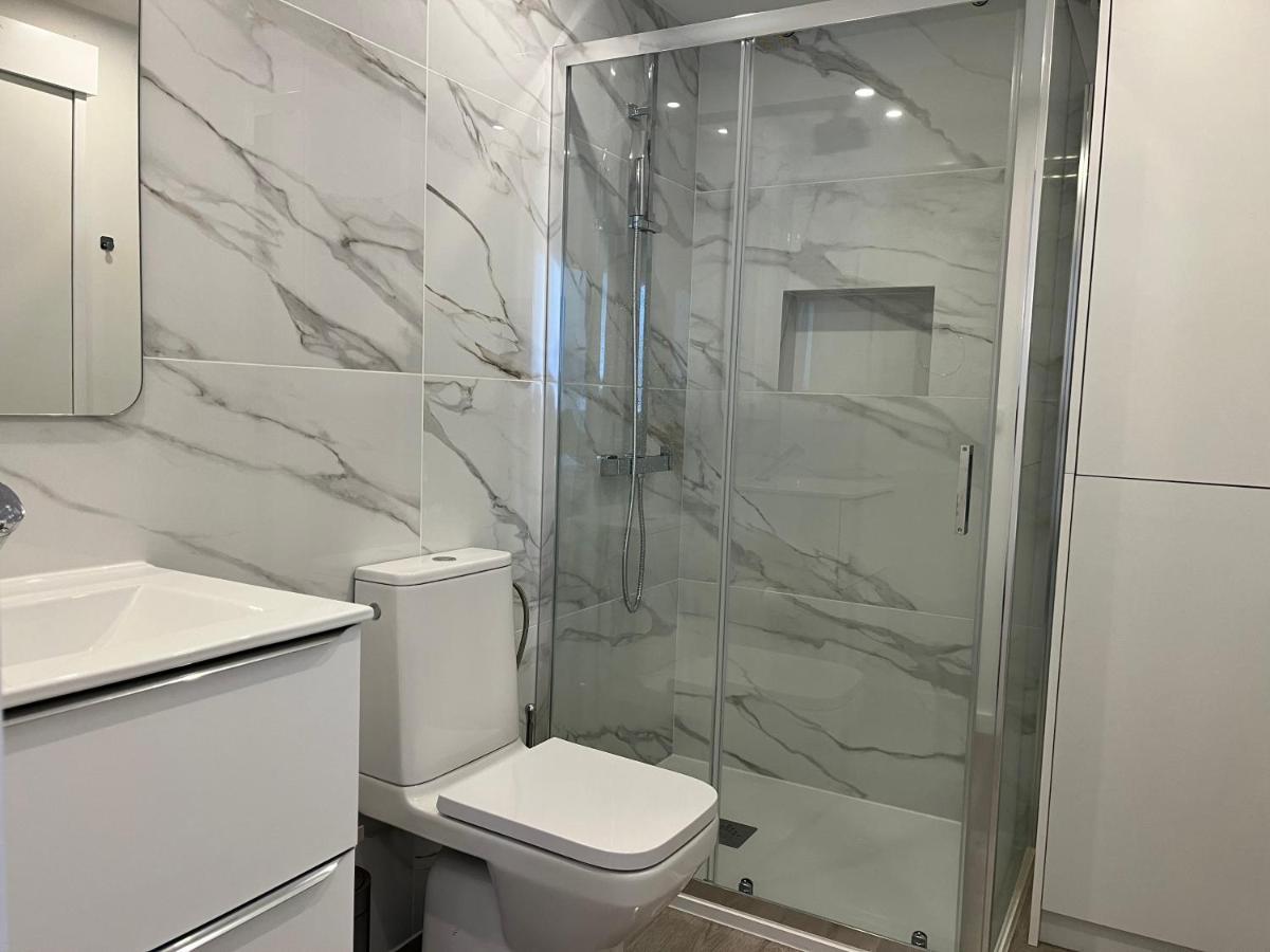 Axenic Retreat - Panoramic Ocean View, Sleeps 4, Ensuite Bathroom, New Redesign Sesimbra Exterior photo
