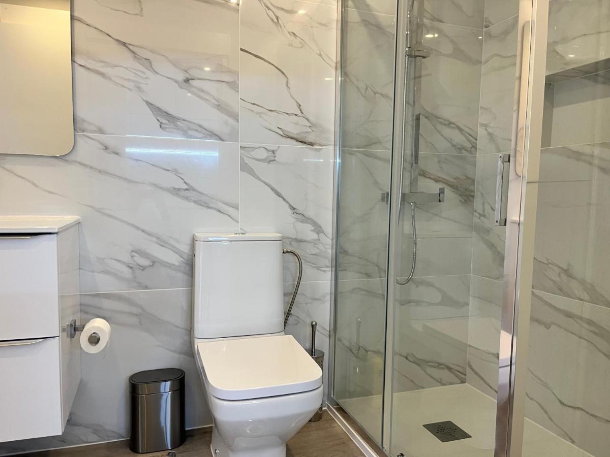 Axenic Retreat - Panoramic Ocean View, Sleeps 4, Ensuite Bathroom, New Redesign Sesimbra Exterior photo